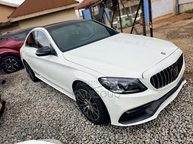 Mercedes-Benz C300 2017 White