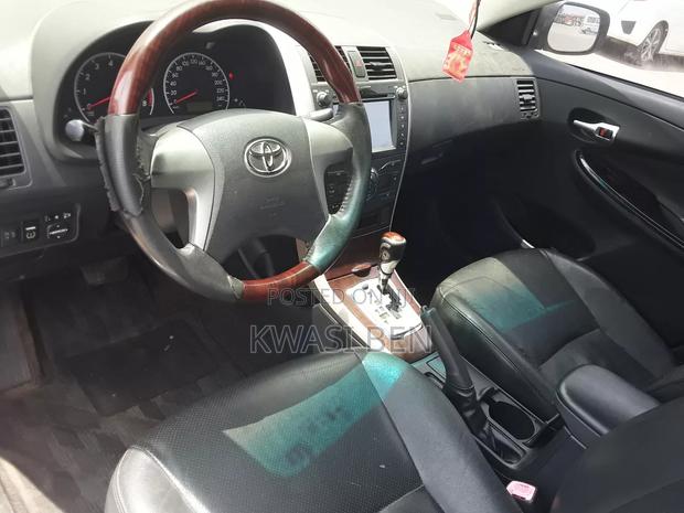 Toyota Corolla 2010 Black