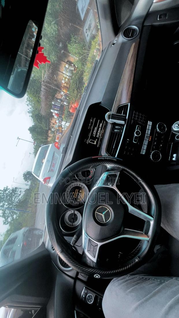 Mercedes-Benz C250 2012