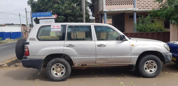 Toyota Land Cruiser HDJ 100 1999 Silver