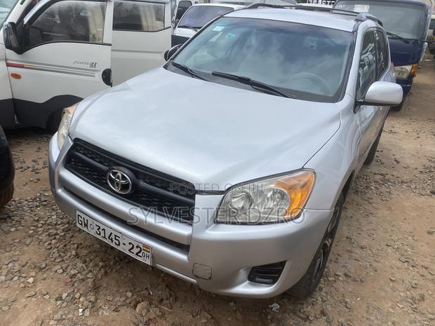 Toyota RAV4 2012 Silver