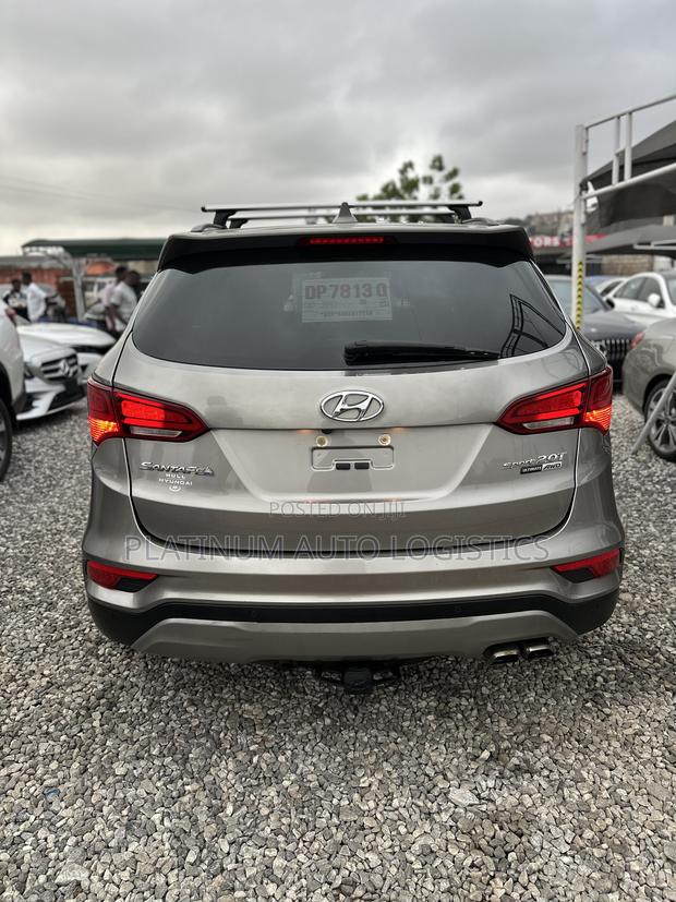 Hyundai Santa Fe SE Ultimate AWD 2017 Gray