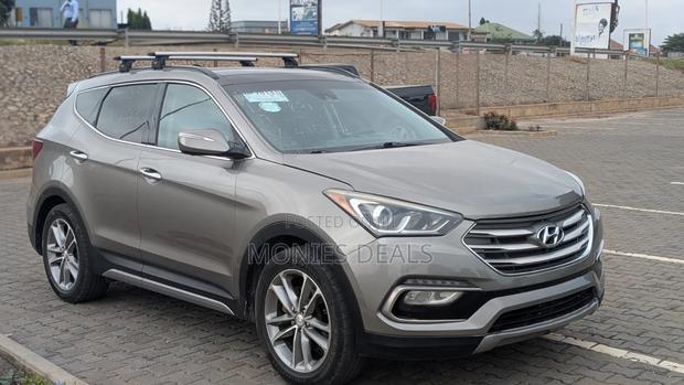 Hyundai Santa Fe 2017 Gray