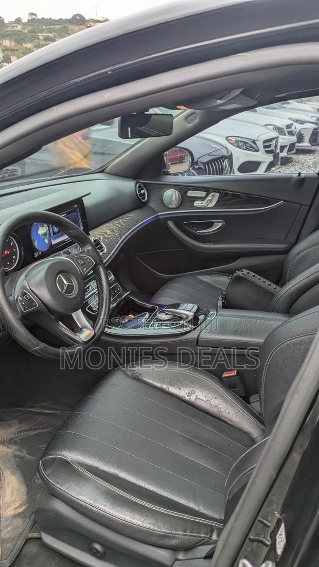 Mercedes-Benz E300 2017 Black