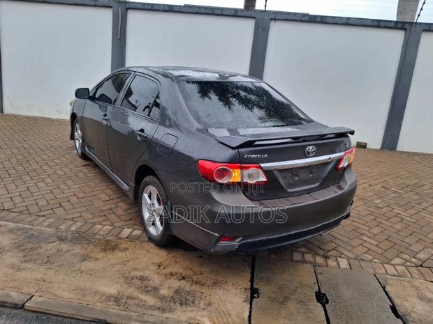 Toyota Corolla 2013 Gray