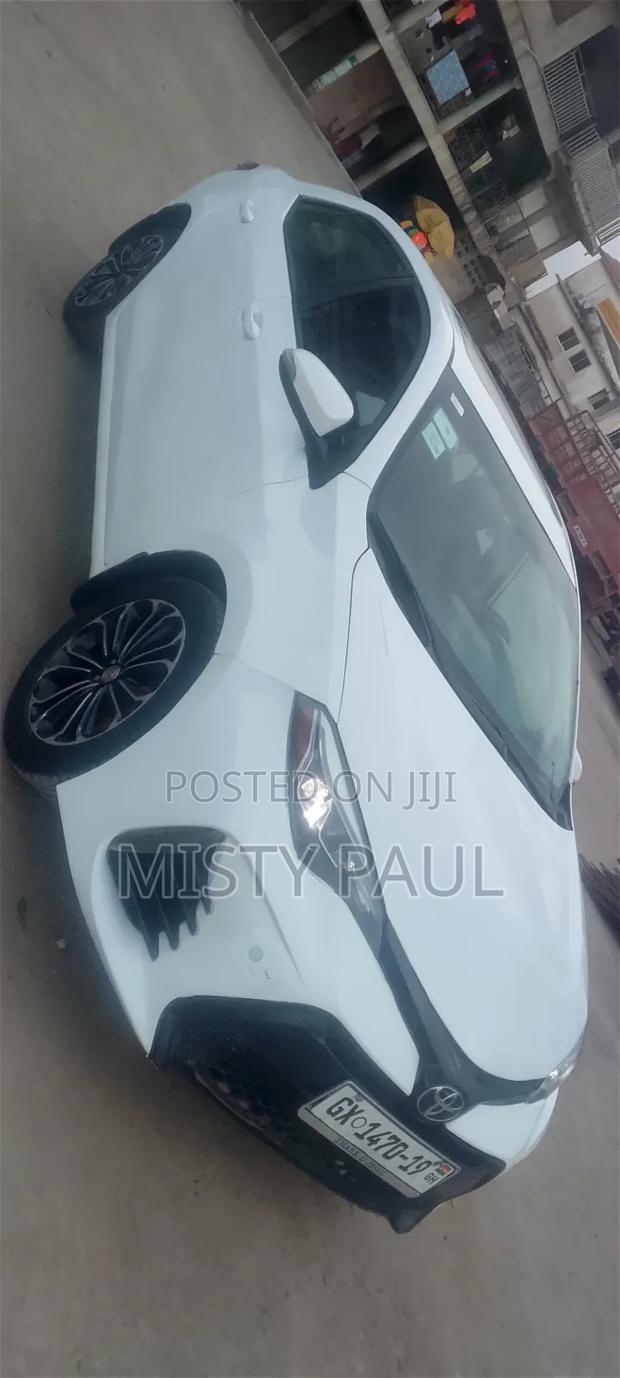 Toyota Corolla 2014 White