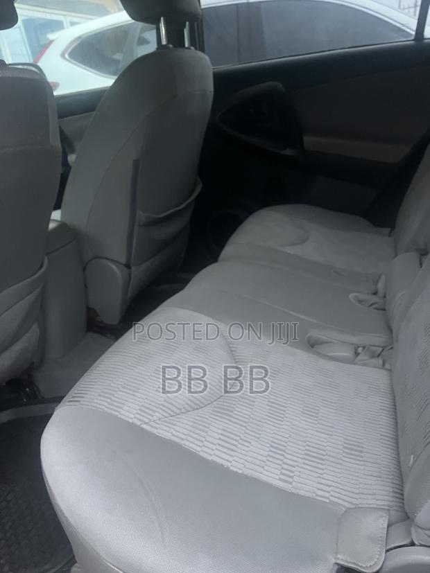 Toyota RAV4 2010 Black