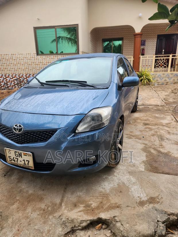 Toyota Yaris 2008 Gray