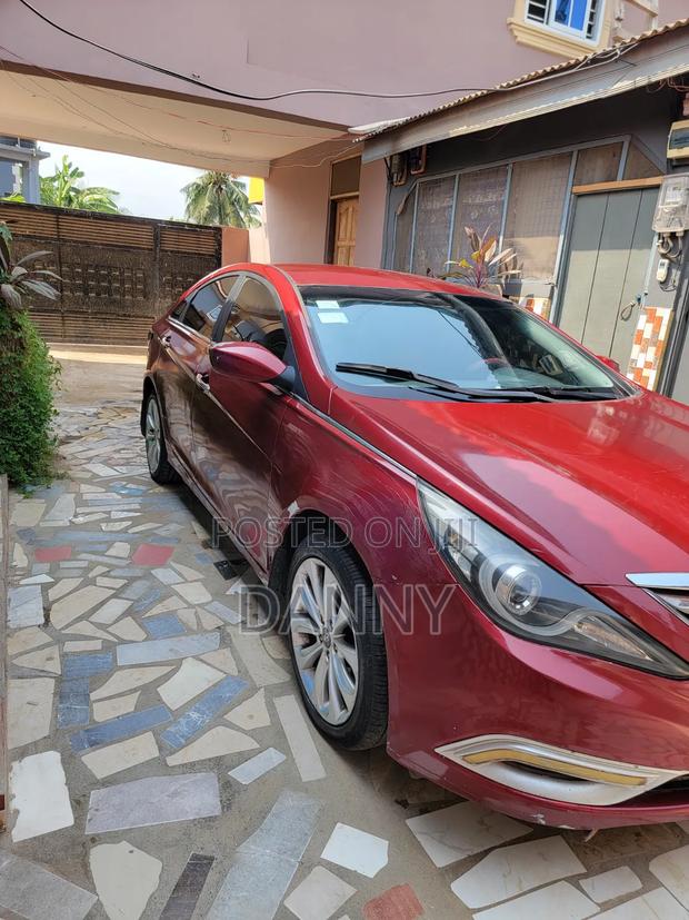Hyundai Sonata 2014 Red
