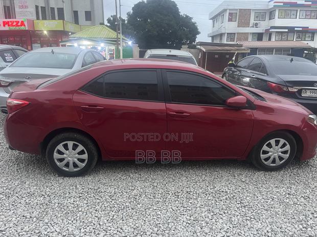 Toyota Corolla 2015