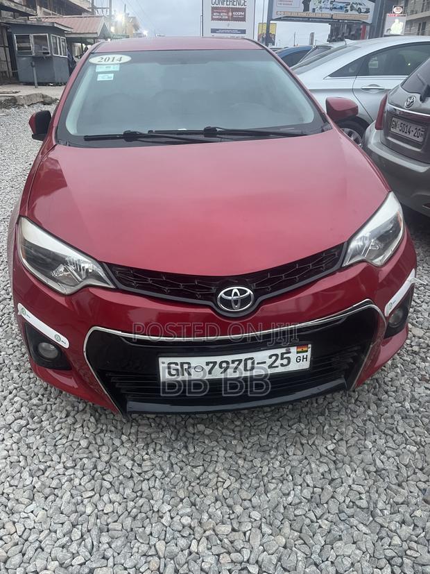 Toyota Corolla 2015