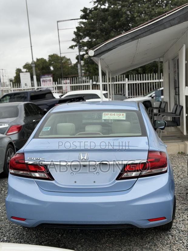 Honda Civic LX 4dr Sedan (1.8L 4cyl 5M) 2015 Blue