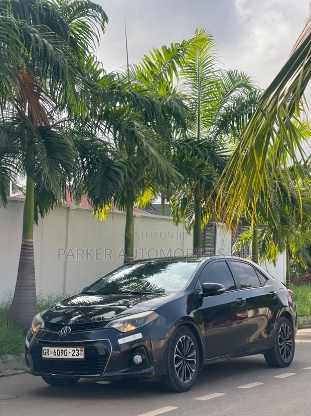 Toyota Corolla S 4dr Sedan (1.8L 4cyl CVT) 2016 Black