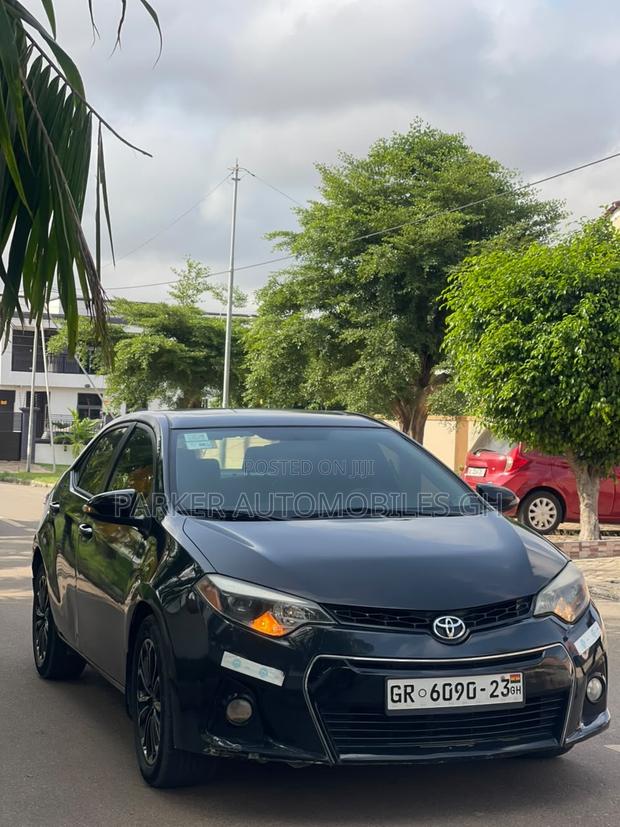 Toyota Corolla S 4dr Sedan (1.8L 4cyl CVT) 2016 Black