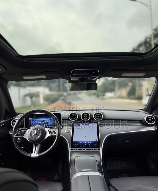 Mercedes-Benz C300 2024 White