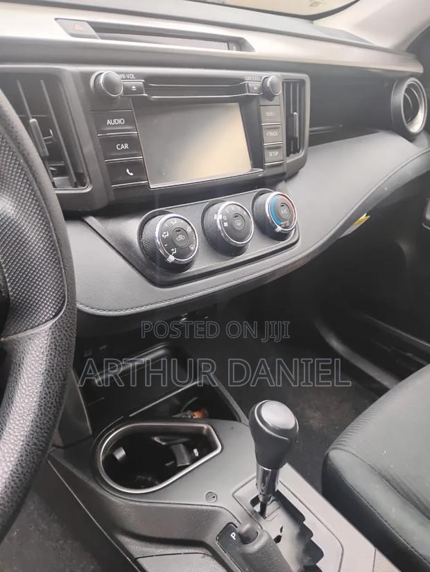 Toyota RAV4 2017 Gray