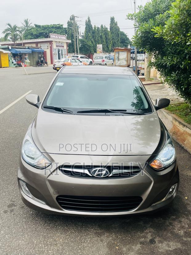 Hyundai Accent 2013 Brown