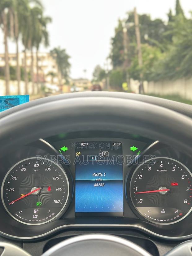 Mercedes-Benz C300 2020 Gold
