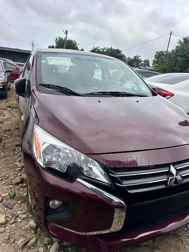 Mitsubishi Mirage 2024 Gray