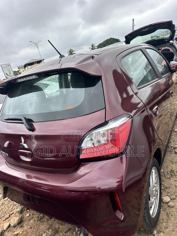 Mitsubishi Mirage 2024 Gray
