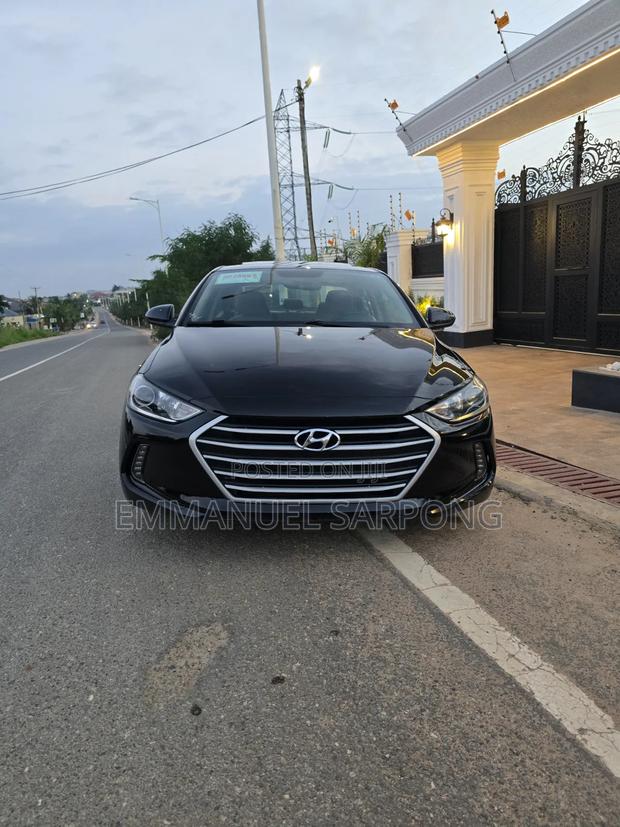 Hyundai Elantra 2017 Black