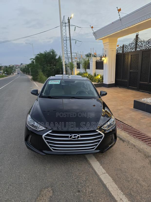 Hyundai Elantra 2017 Black
