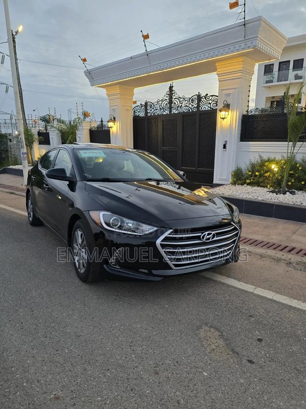 Hyundai Elantra 2017 Black
