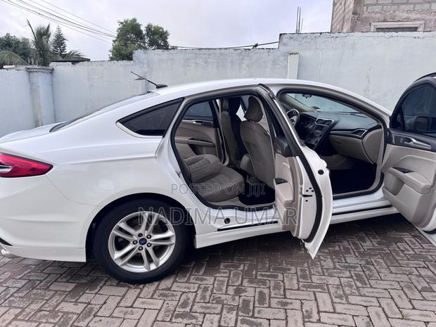 Ford Fusion 2018 White