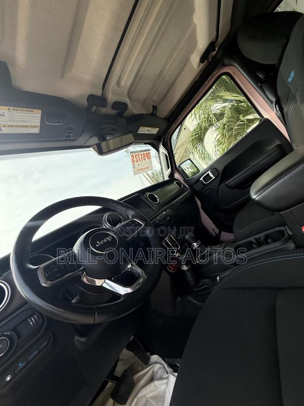 Jeep Wrangler 4xe Rubicon 4WD 2023 Pink