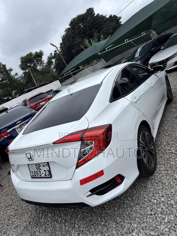 Honda Civic EX-L 4dr Sedan (1.5L 4cyl) 2017 White