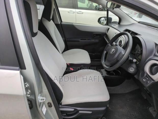 Toyota Vitz 2012