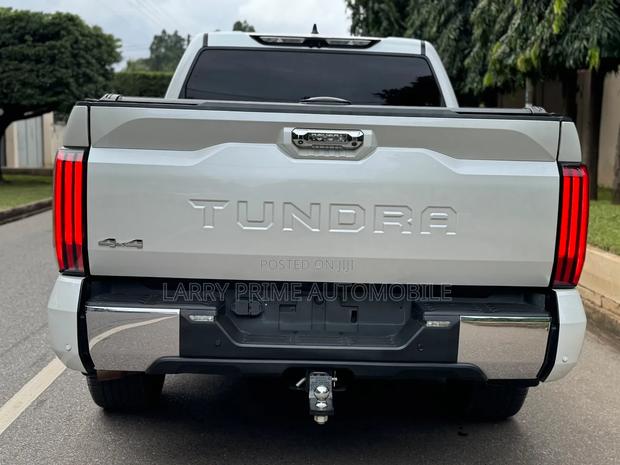 Toyota Tundra 1794 Edition CrewMax 5.5' Bed 2024 White