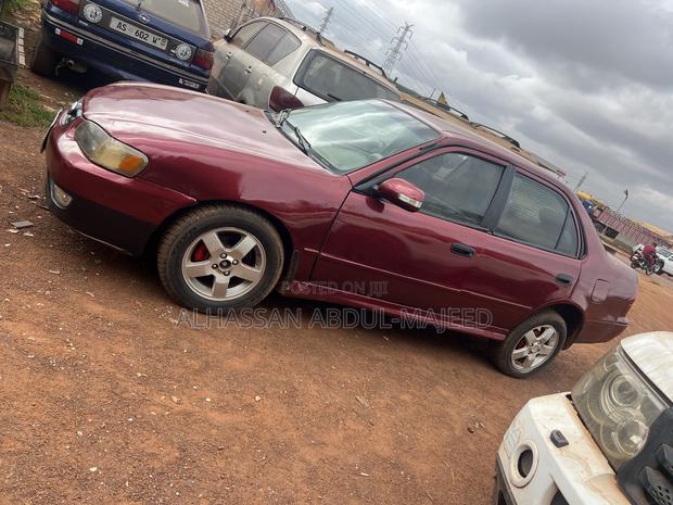 Toyota Corolla 2001 Red