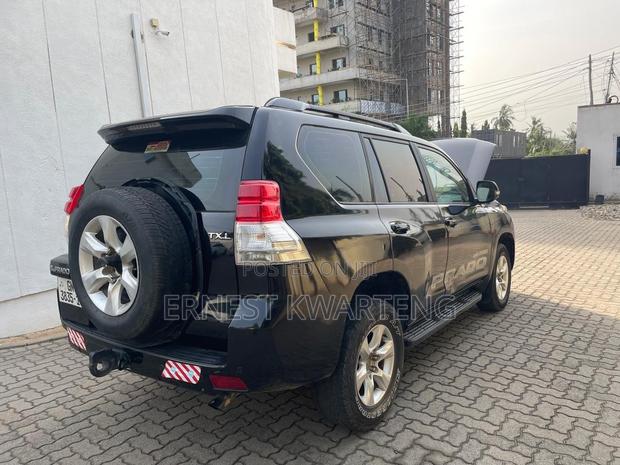 Toyota Land Cruiser Prado 2013 Black
