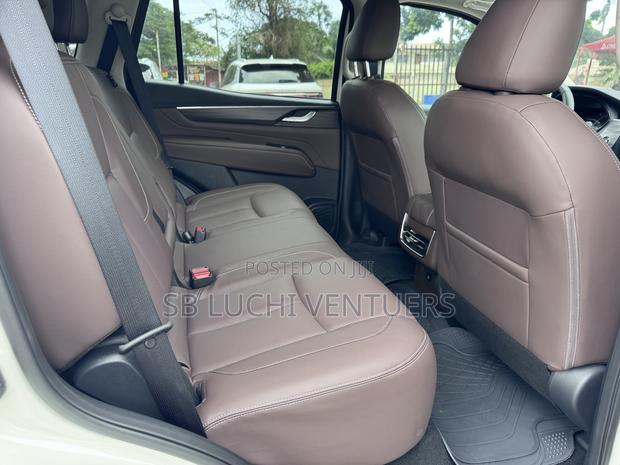 Nissan Terrano 2025 White