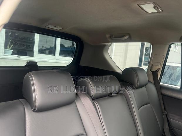 Toyota Land Cruiser 2019 White