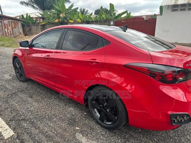 Hyundai Elantra 2013 Red