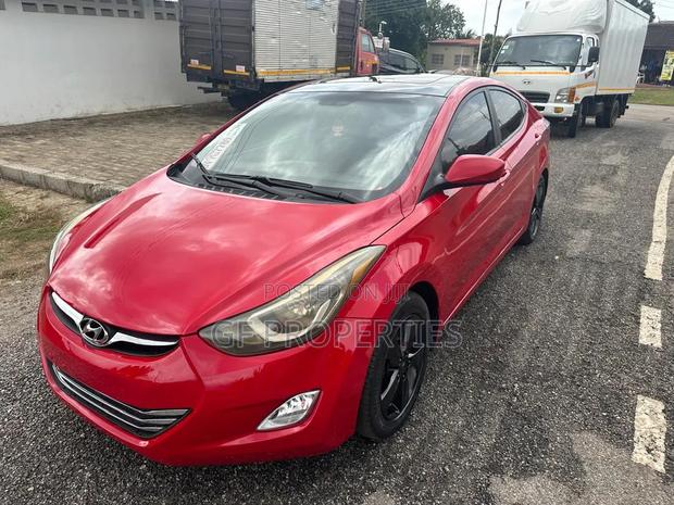 Hyundai Elantra 2013 Red