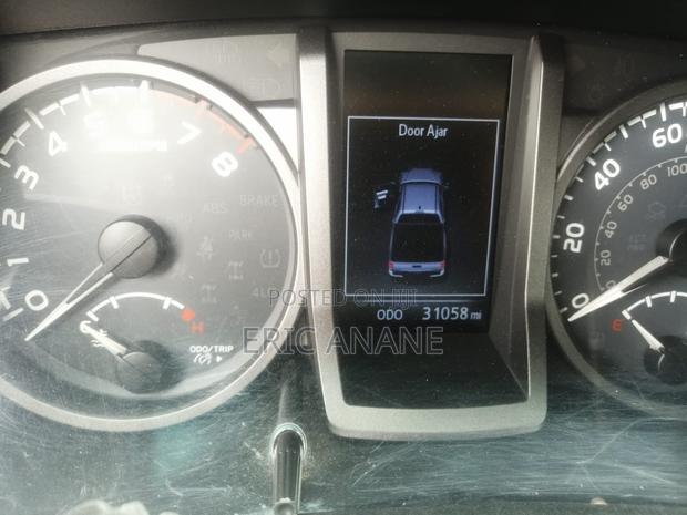 Toyota Tacoma 2022 Gray