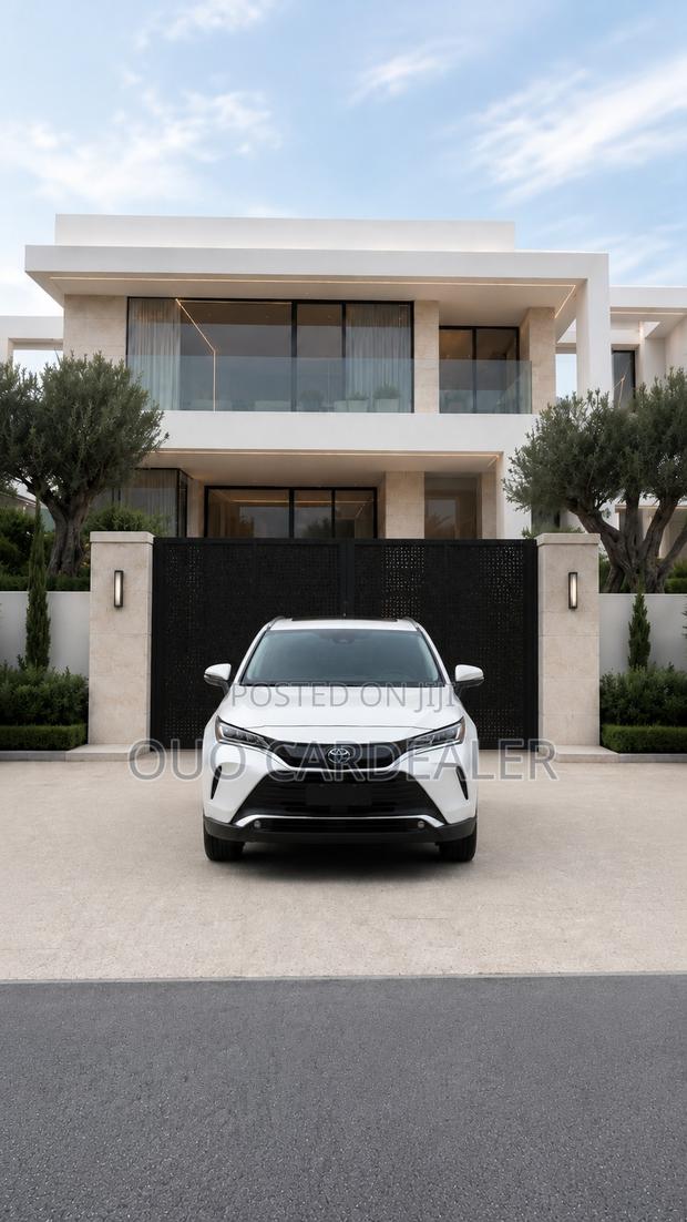 Toyota Harrier 2022 White