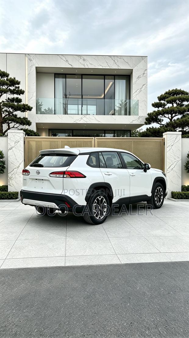 Toyota Corolla Cross 2025 White