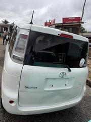 Toyota Sienta 1.5 FWD 2013 White for sale