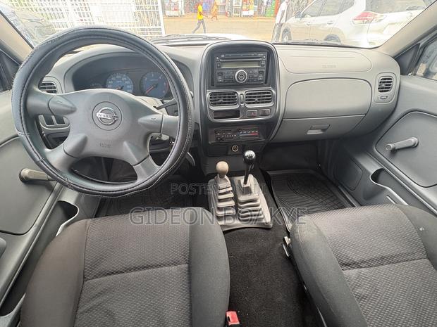 Nissan Hardbody 2020 White