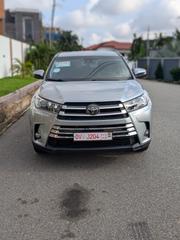 Toyota Highlander LE 2019 Silver for sale