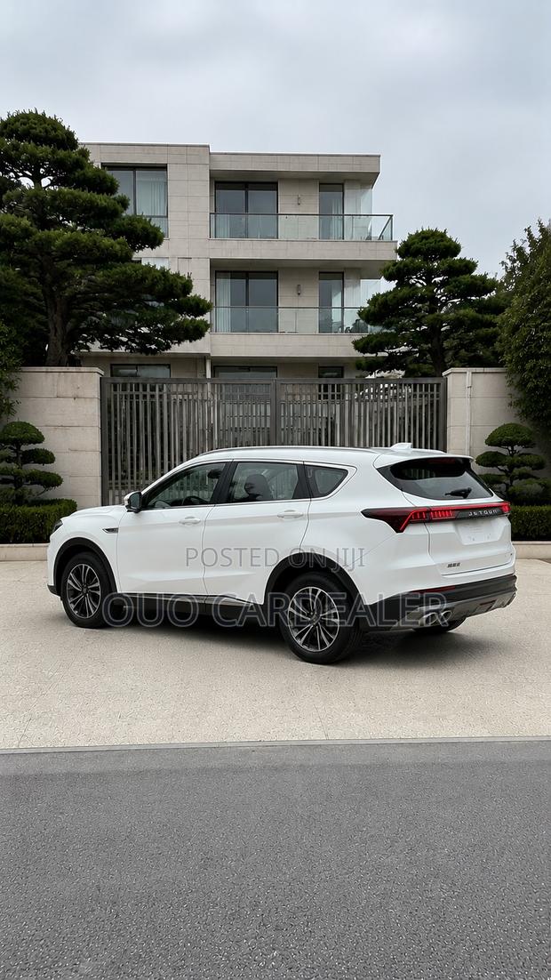 Jetour X70 Plus 2021 White