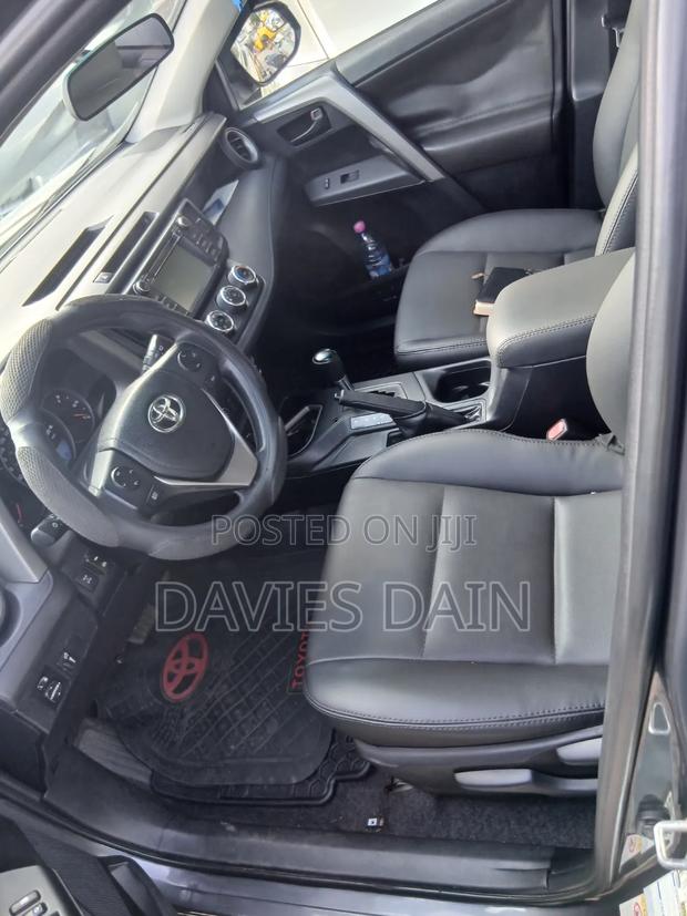 Toyota RAV4 2017 Gray