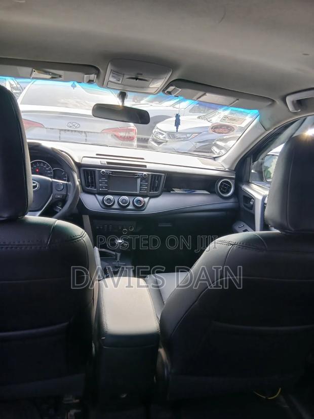 Toyota RAV4 2017 Gray