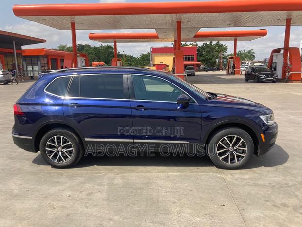 Volkswagen Tiguan 2.0T SE 2021 Blue