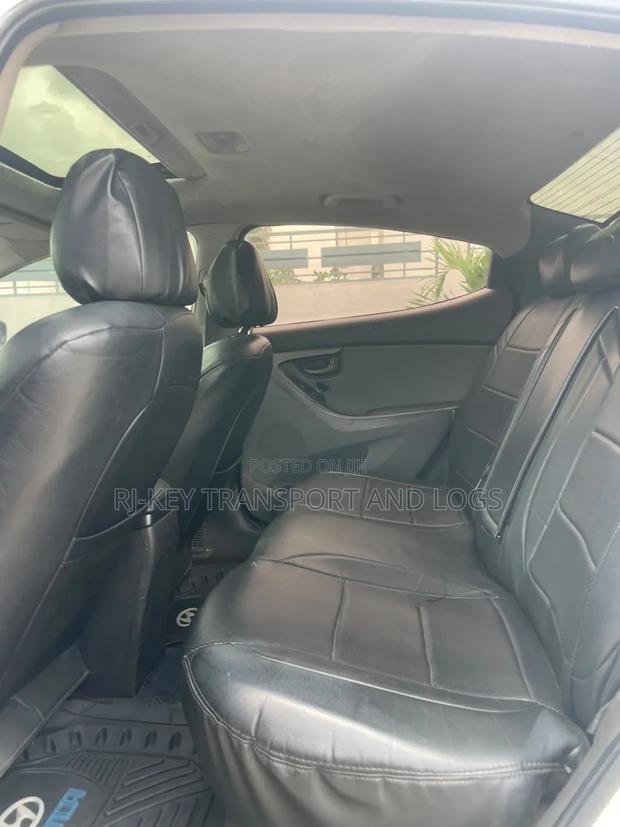 Hyundai Elantra 2013 White