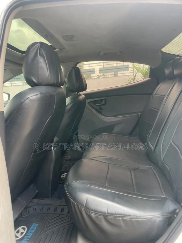 Hyundai Elantra 2013 White